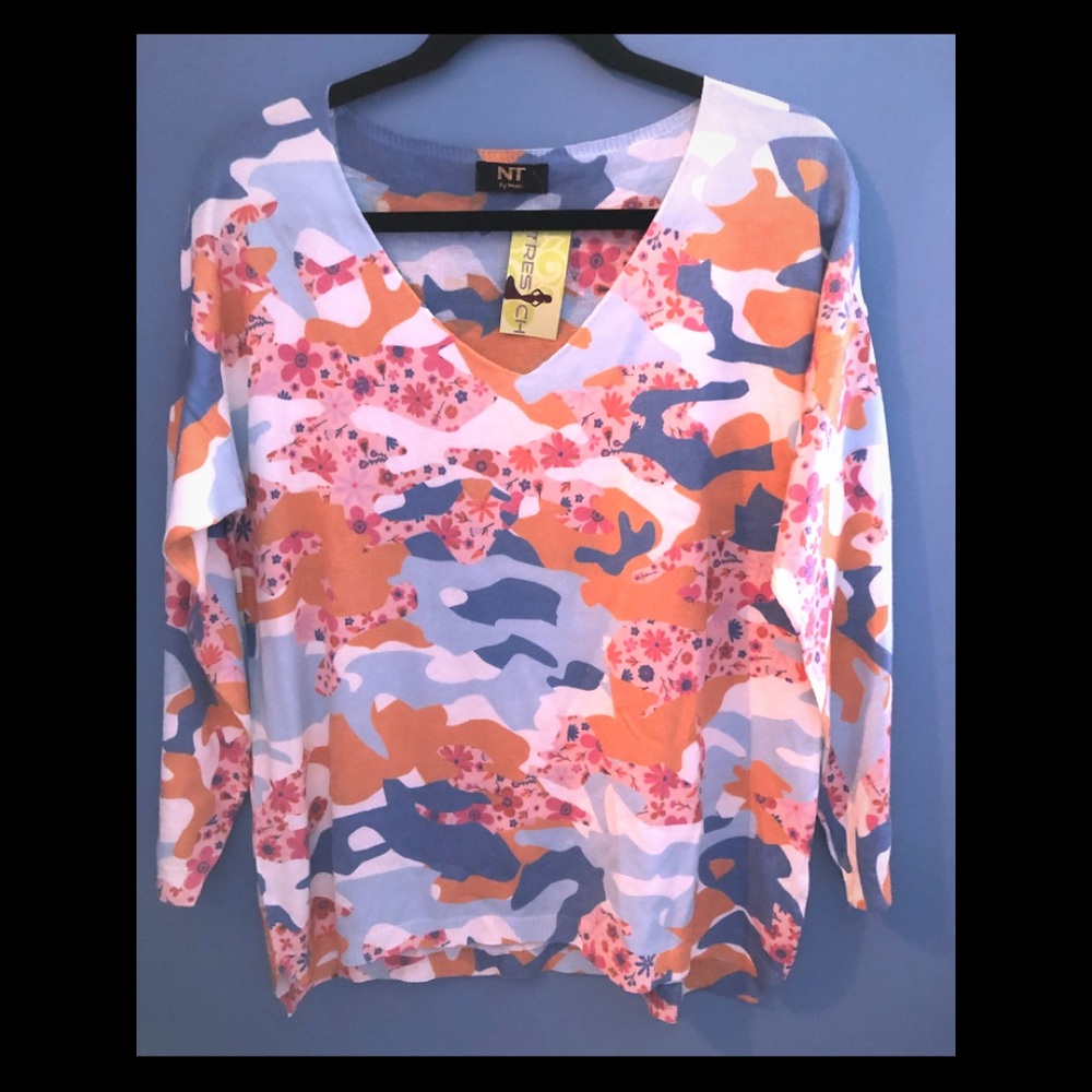 Lightweight print sweater